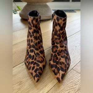 Gianni Bini Leopard Calf Hair Kitten Heel Booties Size 7 NWOB